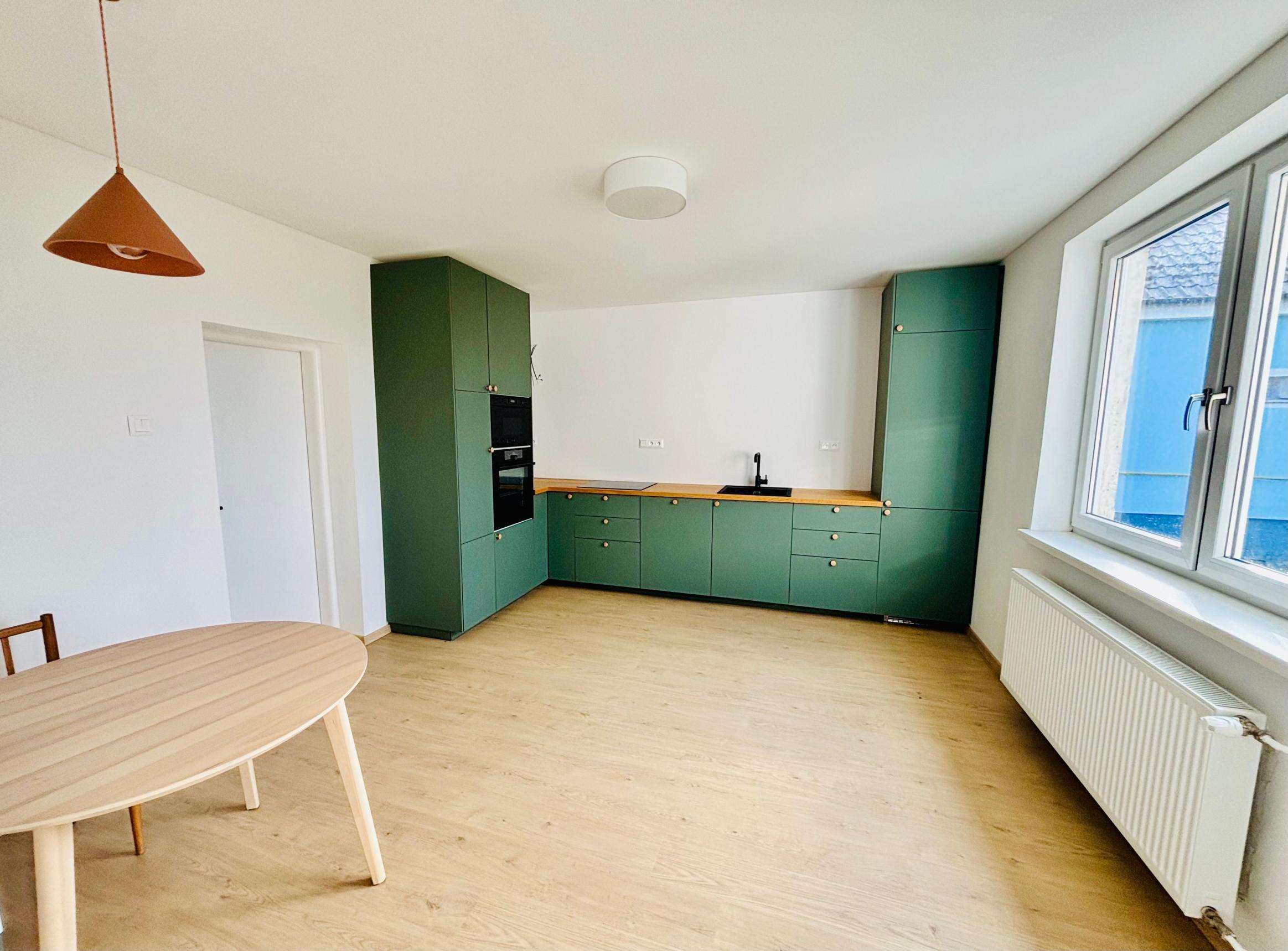 Na predaj 3 izb rodinný dom s 985m2 pozemkom v obci Kuchyňa.