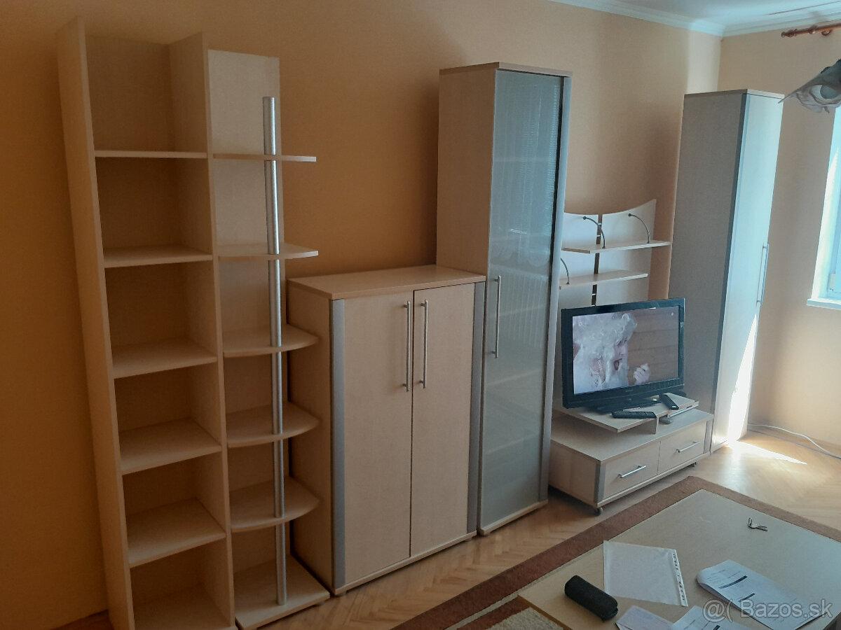 Na prenájom útulný 1-izbový byt v Senci – Svätoplukova ulica