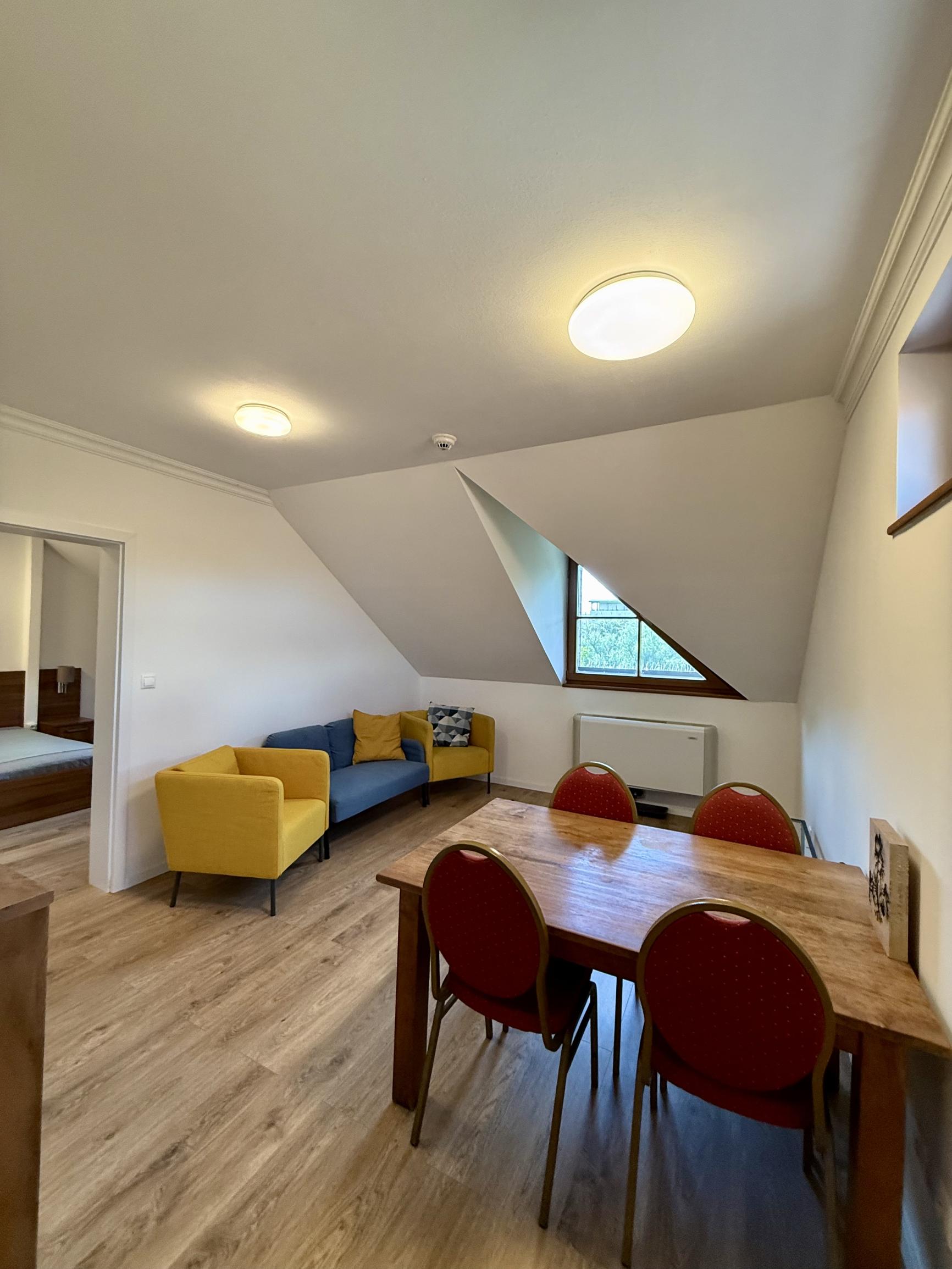 Bývanie pri Draždiaku: Svetlý 2-izbový apartmán
